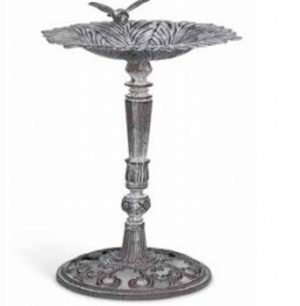 Water
Bird Bath - Cast iron